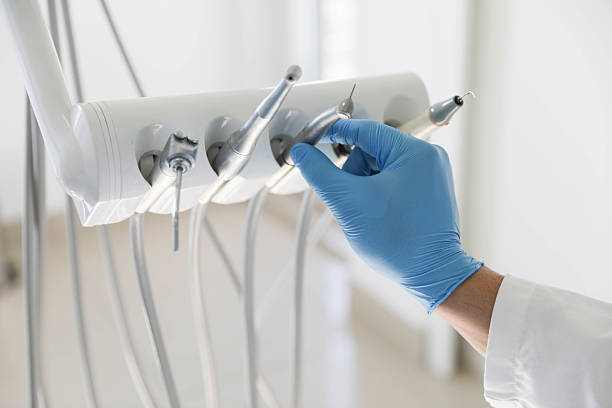 Professional Emergency Dentist technician working in St. John, KS